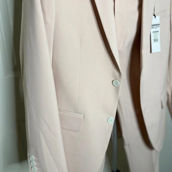 Men's Elegant Light Pink Suit Set US 36R jacket/ pant waist 32 length 39” - Picture 2 of 7